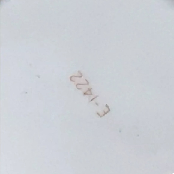 Vintage Shell Shaped Trinket Dish Hand Painted Fruit Mid Century Modern Coastal - Picture 3 of 3